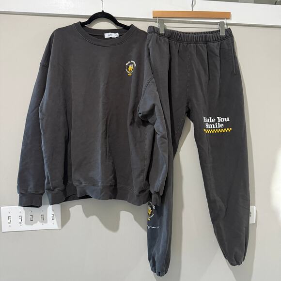 Mayfair Made You Smile Sweatshirt Joggers Group Set - Picture 3 of 5